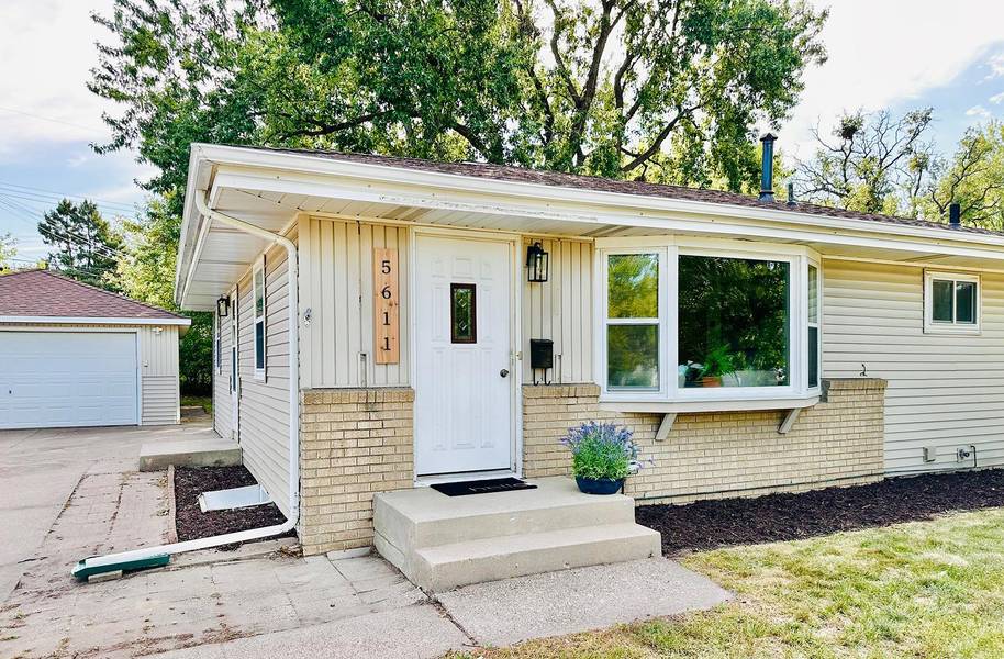 5611 6th ST NE, Fridley, MN 55432