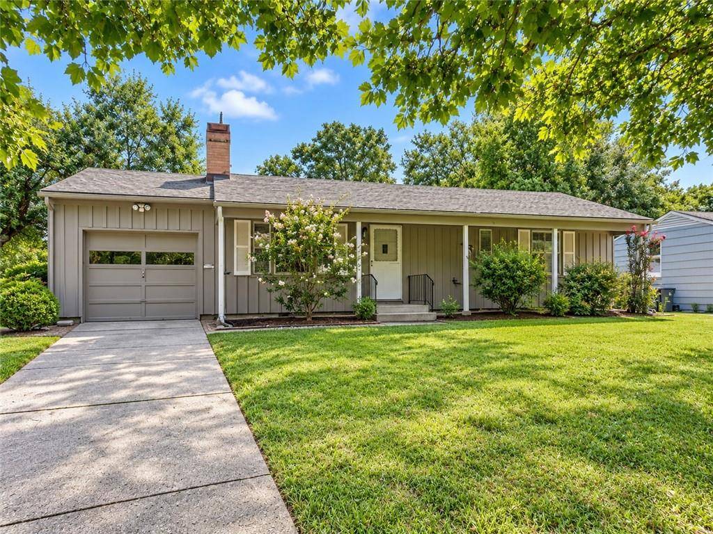 7101 Marty ST, Overland Park, KS 66204