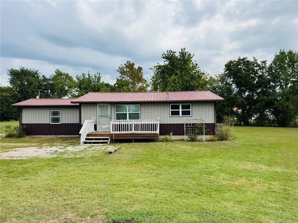 111 S 16th ST, Chetopa, KS 67336