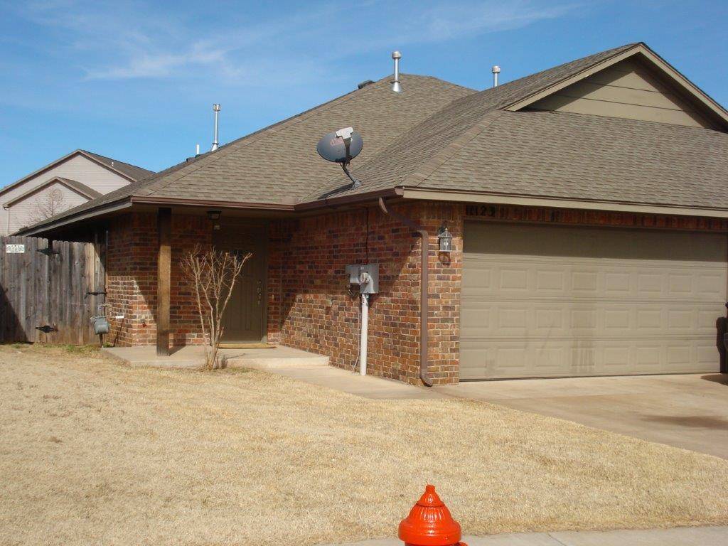 11011 SW 5th ST, Yukon, OK 73099