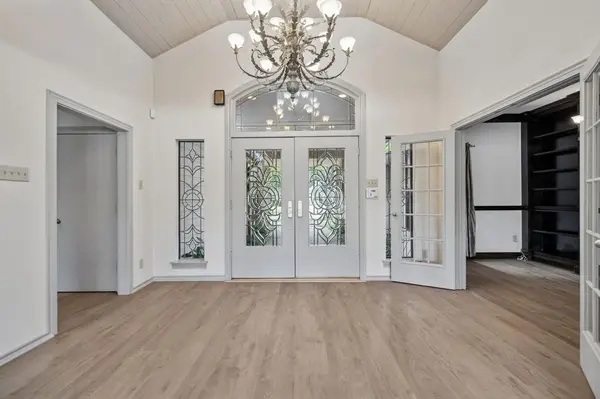 13217 Woodhaven Drive, Farmers Branch, TX 75234