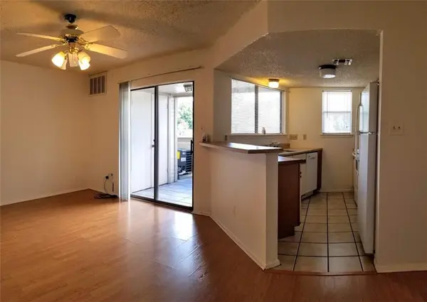 2500 Burleson RD #215, Austin, TX 78741