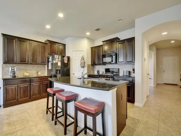 2009 Mary Ella DR, Leander, TX 78641