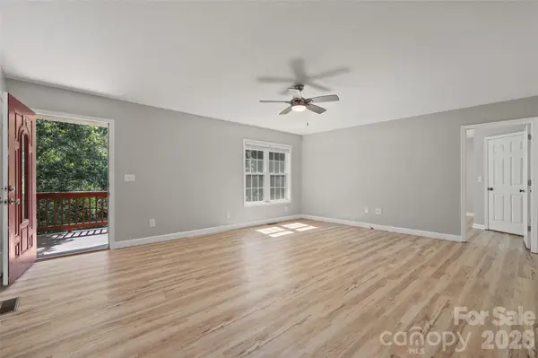 111 Natures TRL, Clyde, NC 28721