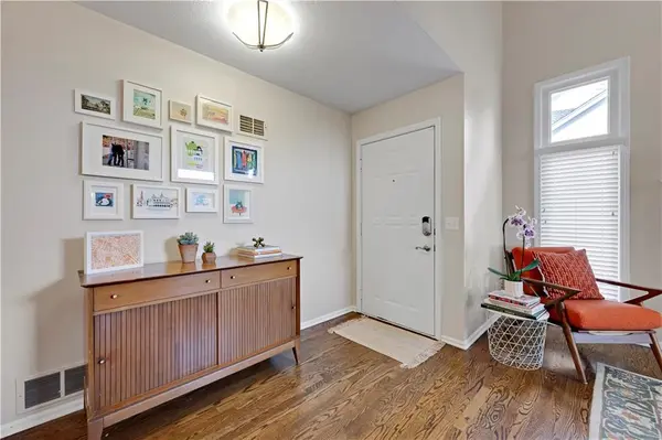 5218 W 121st ST, Overland Park, KS 66209
