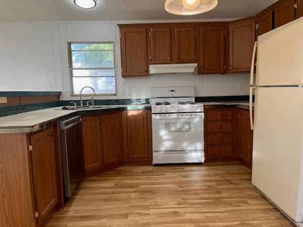218 Grape #27, Hudson, CO 80642