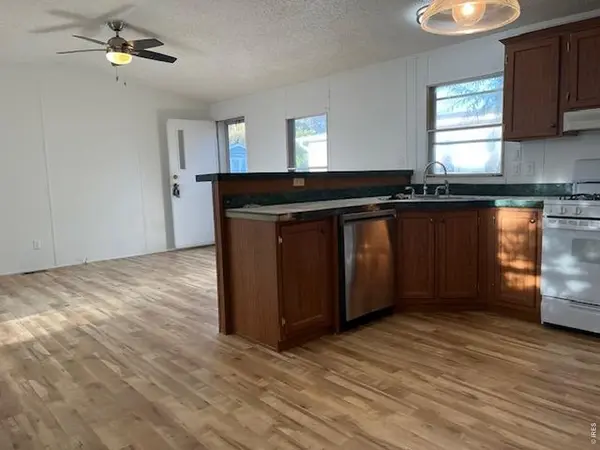 218 Grape #27, Hudson, CO 80642