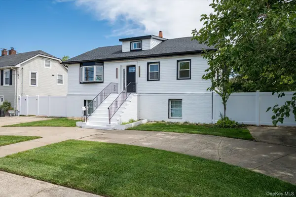 605 S Ocean AVE, Freeport, NY 11520