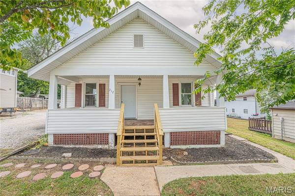 212 N Adams ST, Festus, MO 63028