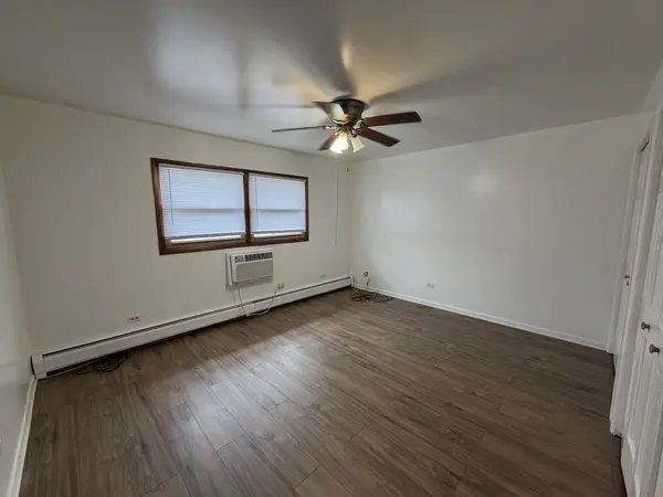 4549 Forest AVE #2S, Brookfield, IL 60513