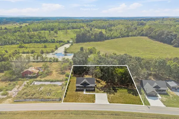 11726 W Green Hill Rd, Smithville, TN 37166