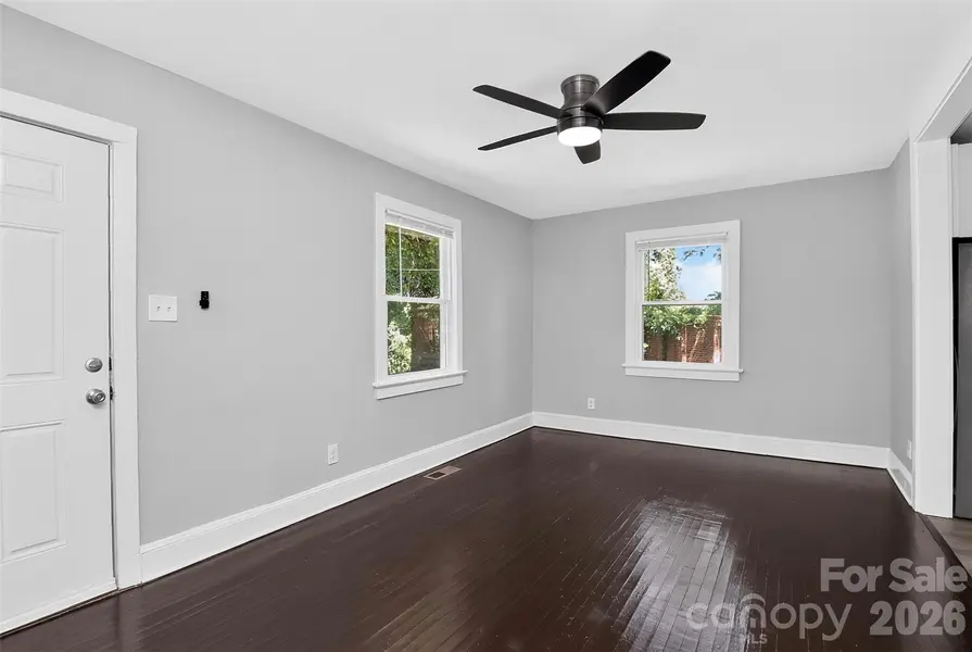 2304 Kennesaw DR, Charlotte, NC 28216