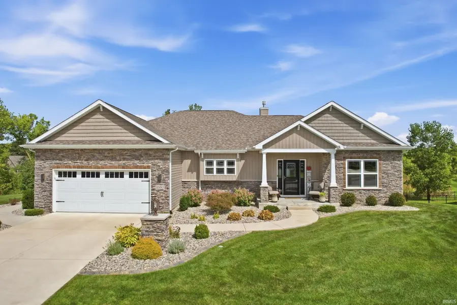 2880 Farrah XING, Fort Wayne, IN 46818-9275