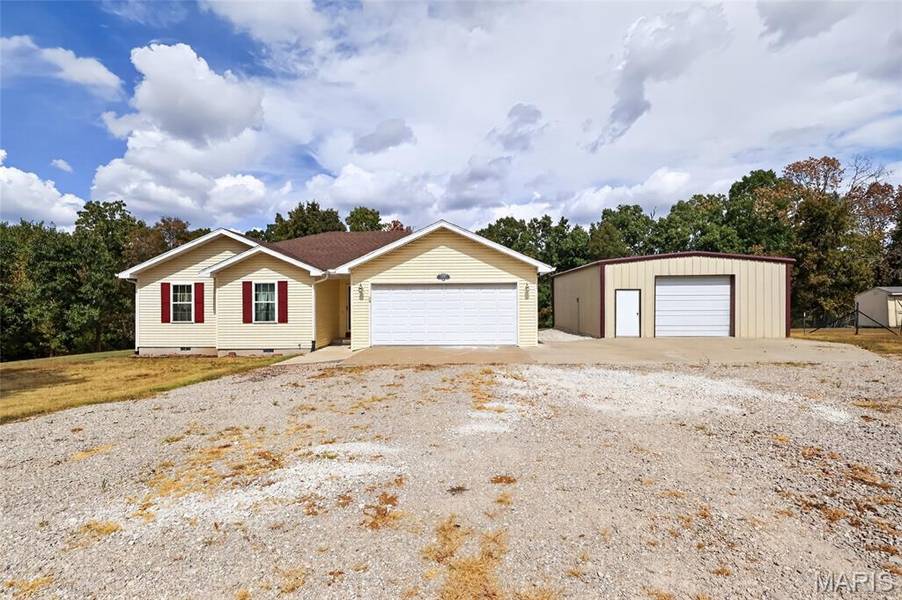 13587 Grouse LN, Lebanon, MO 65536