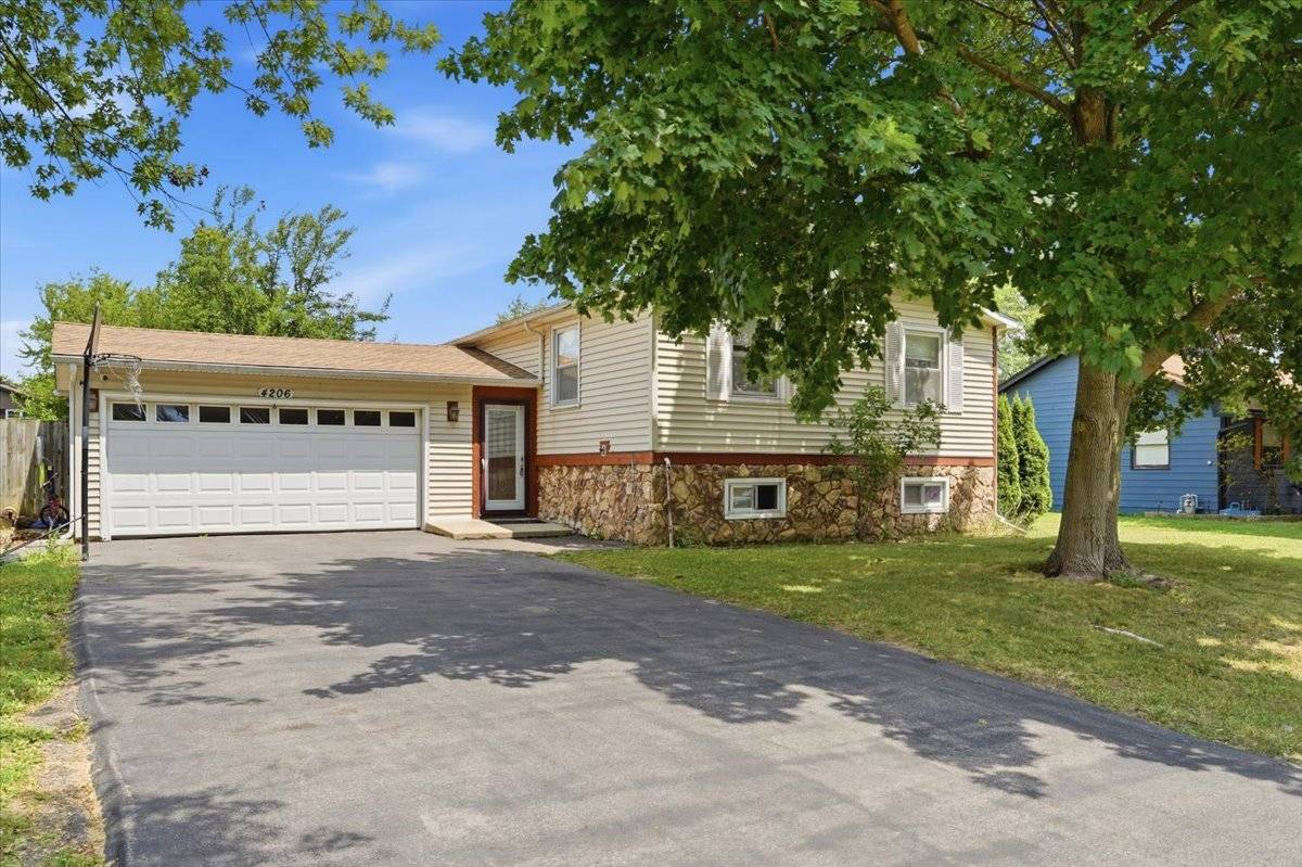 4206 Gregory DR, Zion, IL 60099