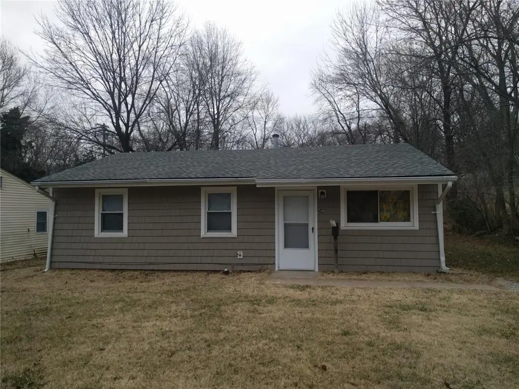 7800 E 51st ST, Kansas City, MO 64129