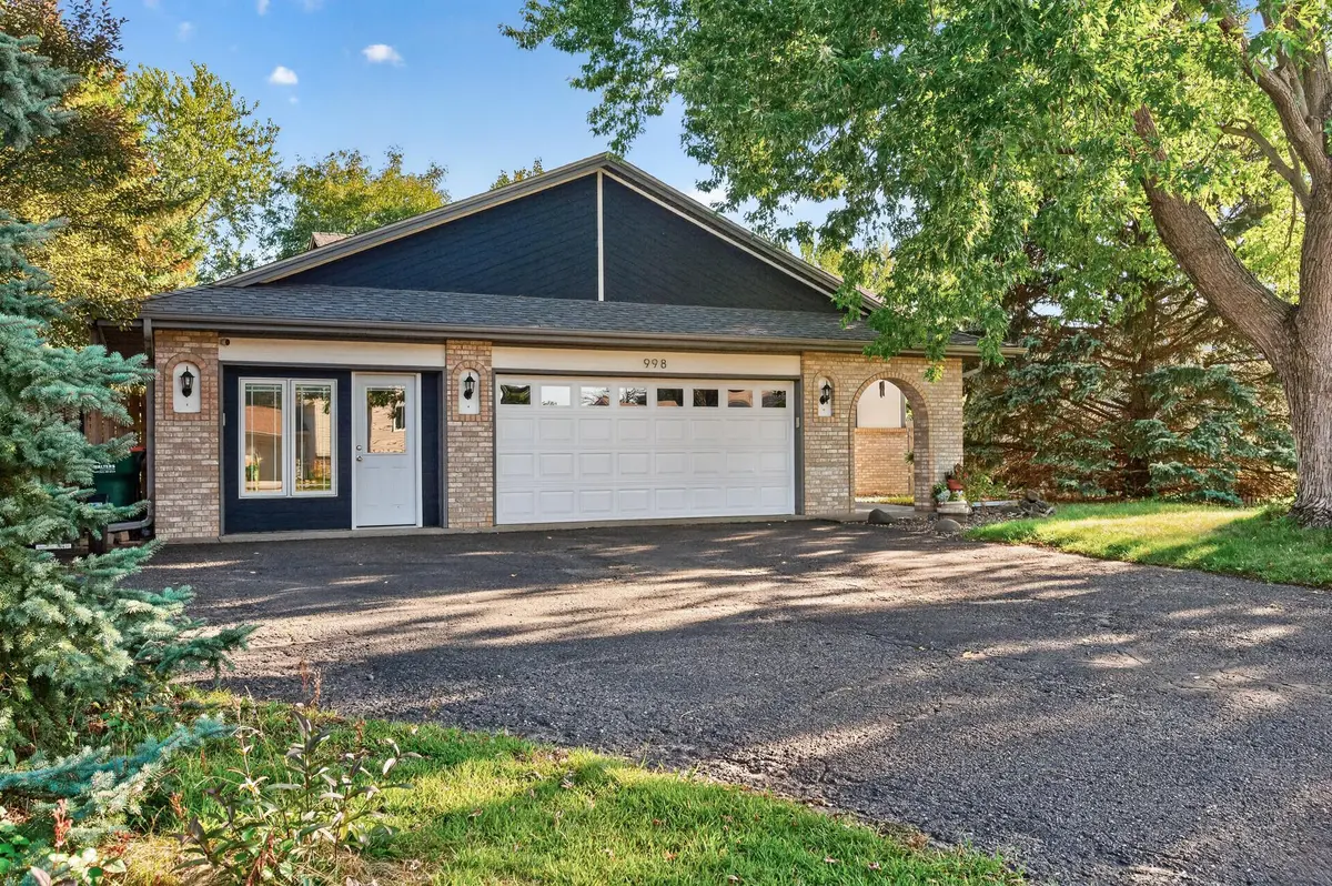 998 99th LN NE, Blaine, MN 55434