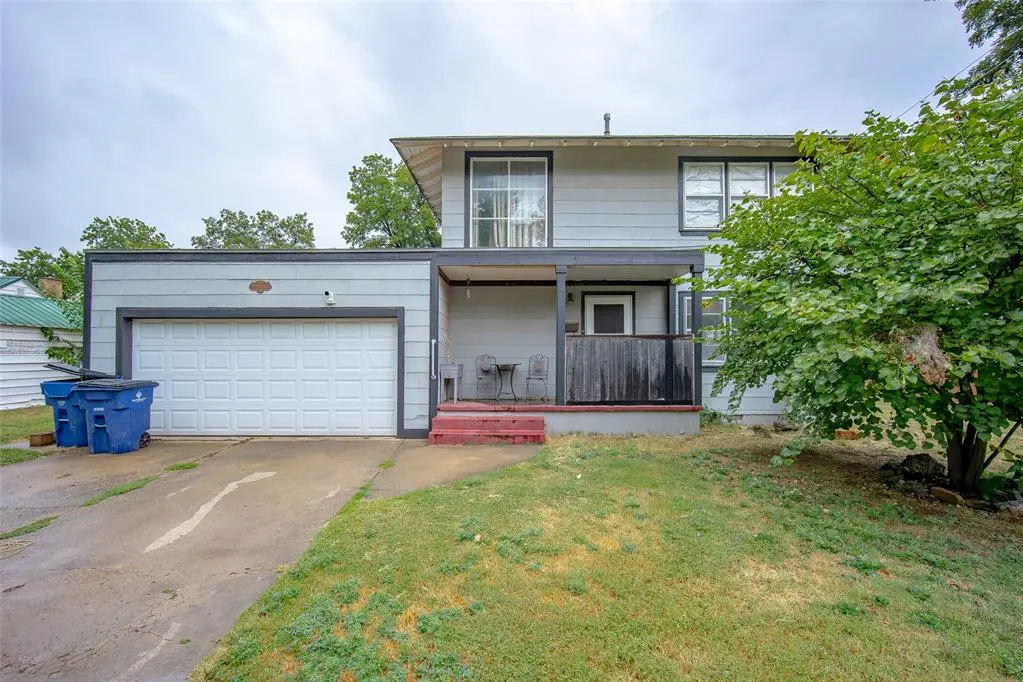 205 SW 6th ST, Lindsay, OK 73052
