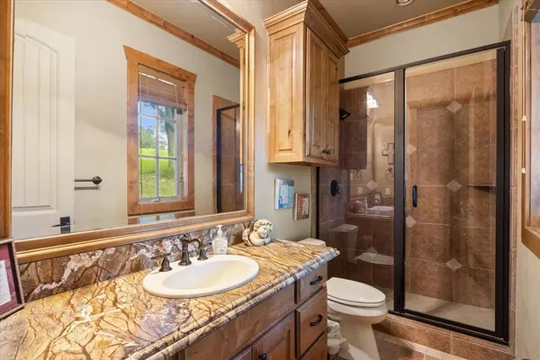 1101 Hidden Cove Trail, Granbury, TX 76049