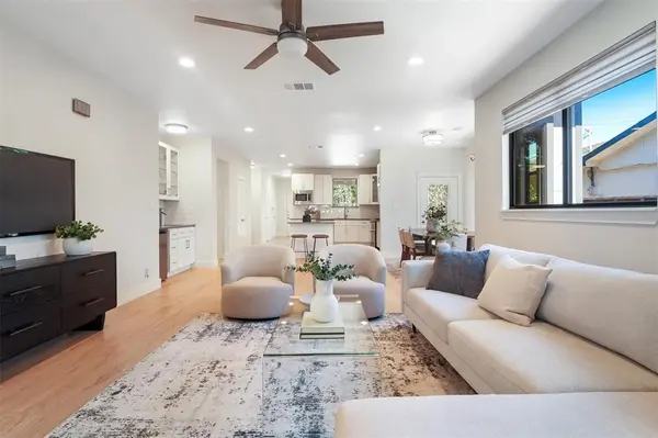 10827 Wallbrook Drive, Dallas, TX 75238