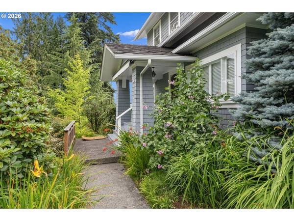 2524 SW 17TH AVE, Portland, OR 97201
