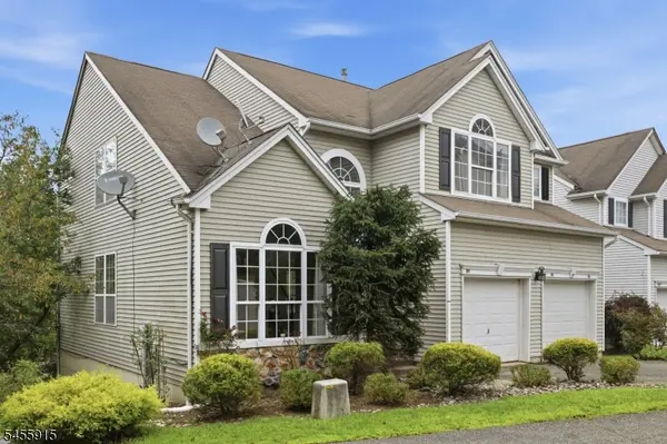 211 Winding Hill Dr, Mount Olive Twp., NJ 07840