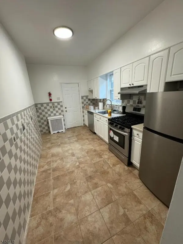 241 Clark Pl #2, Elizabeth City, NJ 07206