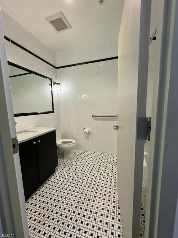 1004 Mayor Gibson #310, Newark City, NJ 07102