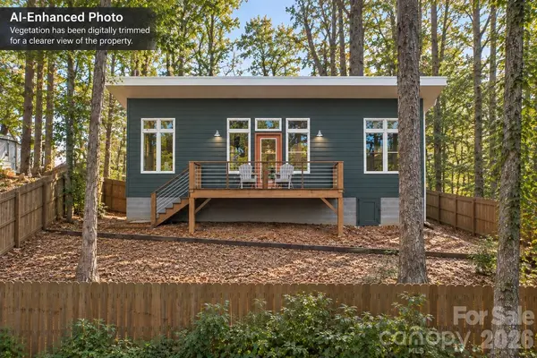 59 Country Cove CT, Leicester, NC 28748