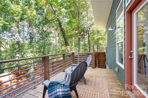 59 Country Cove CT, Leicester, NC 28748