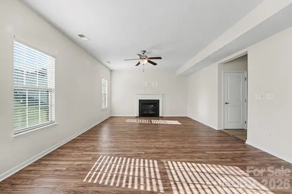 1256 Farm Branch DR SW, Concord, NC 28027
