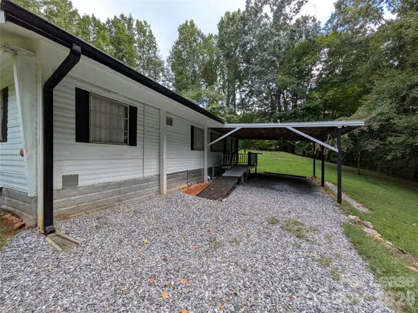 3823 Hickory HWY, Statesville, NC 28677