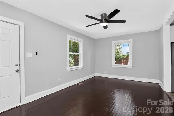 2304 Kennesaw DR, Charlotte, NC 28216