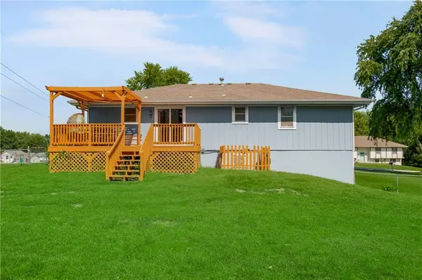 1019 NE 112th TER, Kansas City, MO 64155