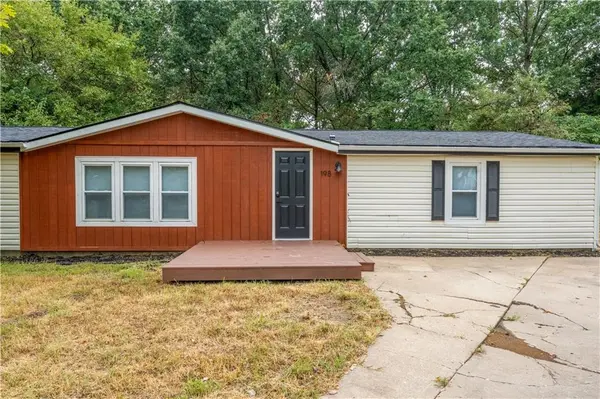 198 SE 51st RD, Warrensburg, MO 64093