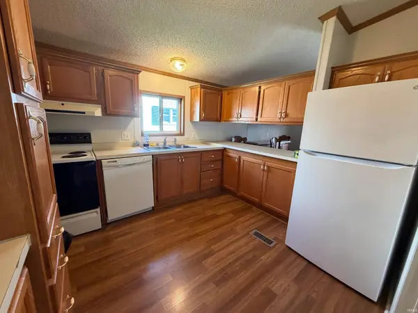 267 N East ST, Spencer, IN 47460-1405