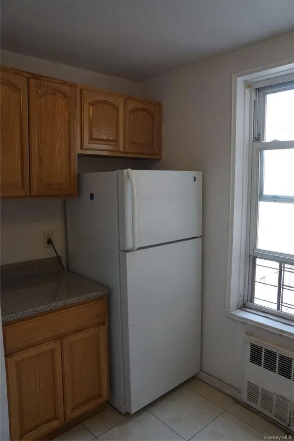 1332 Metropolitan AVE #6K, Bronx, NY 10462