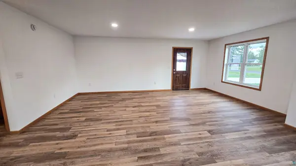 6528 John Ave, Superior, WI 54880-4177