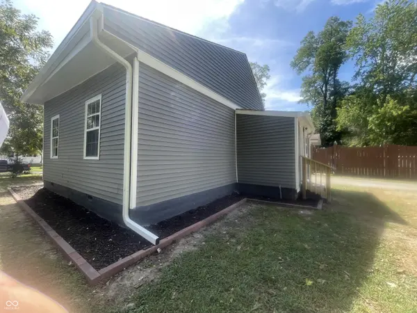 626 W Franklin ST, Shelbyville, IN 46176