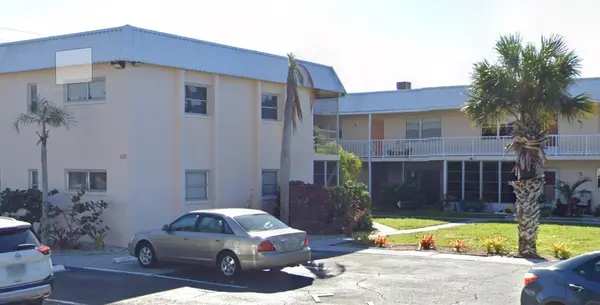 460 BASE AVE E #110, Venice, FL 34285
