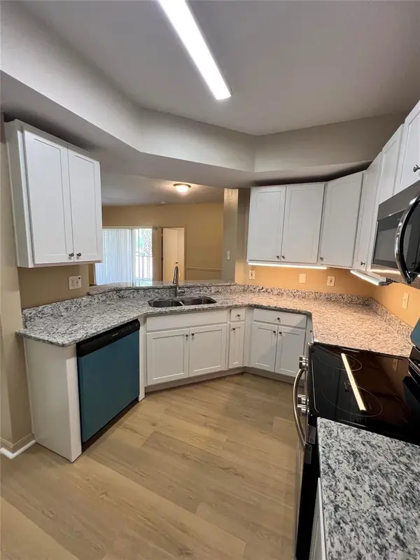 5512 METROWEST BLVD #12-201, Orlando, FL 32811