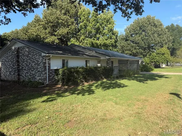 545 Saint Paul DR, New Madrid, MO 63869