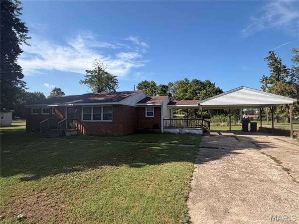 435 Vandenvender AVE, New Madrid, MO 63869