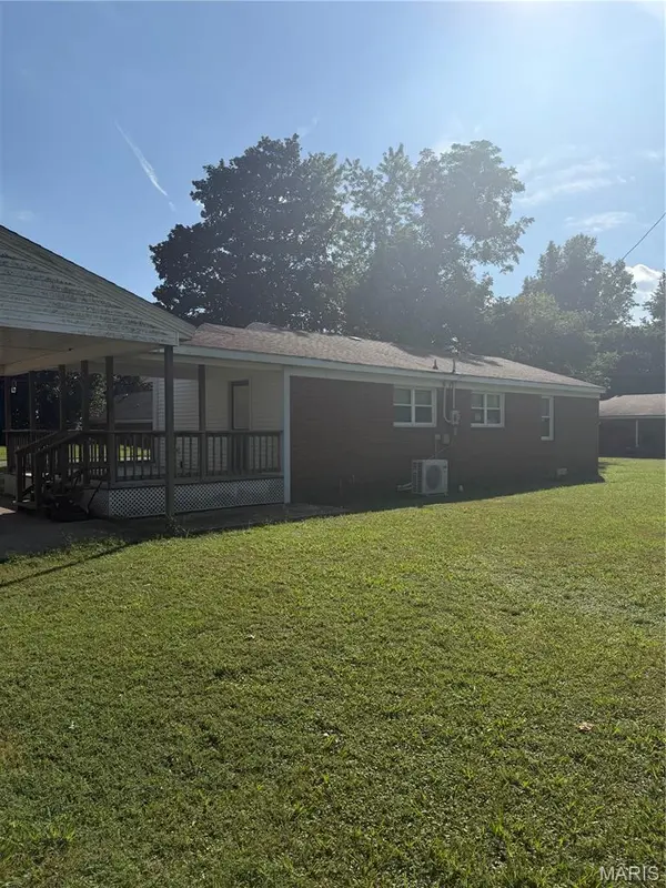 435 Vandenvender AVE, New Madrid, MO 63869