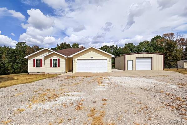 13587 Grouse LN, Lebanon, MO 65536