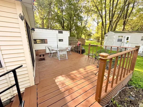 11/235 Woodhaven, Sublette, IL 61367