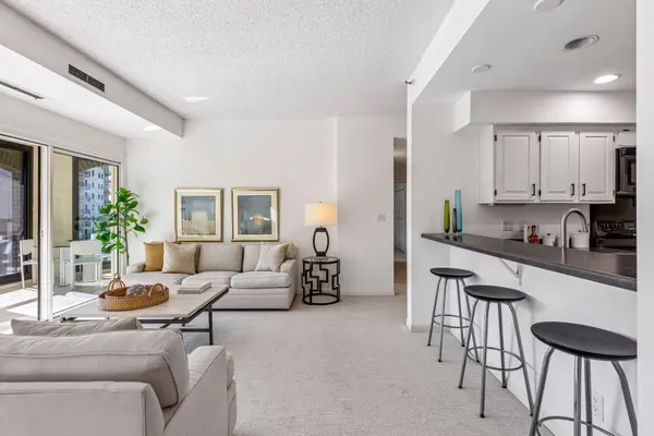 1201 Yale PL #407, Minneapolis, MN 55403