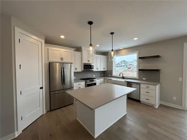 6546 108th ST S, Cottage Grove, MN 55016