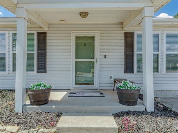 15401 Lilly Garden LN, Oklahoma City, OK 73170
