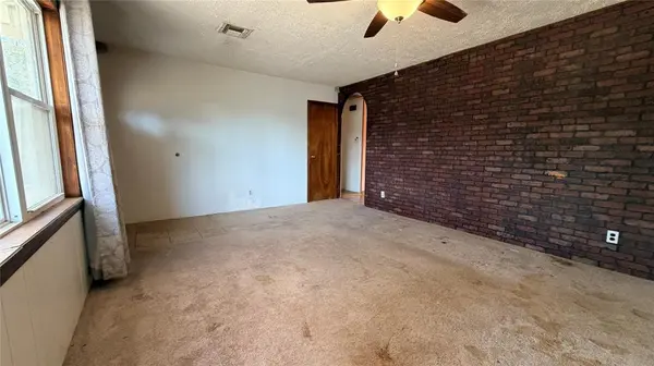 106 Baker ST, Shawnee, OK 74801
